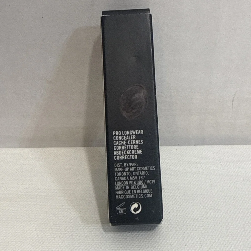 MAC‎ Pro Longwear Concealer - NW15 - 9mL/0.30fl.oz.